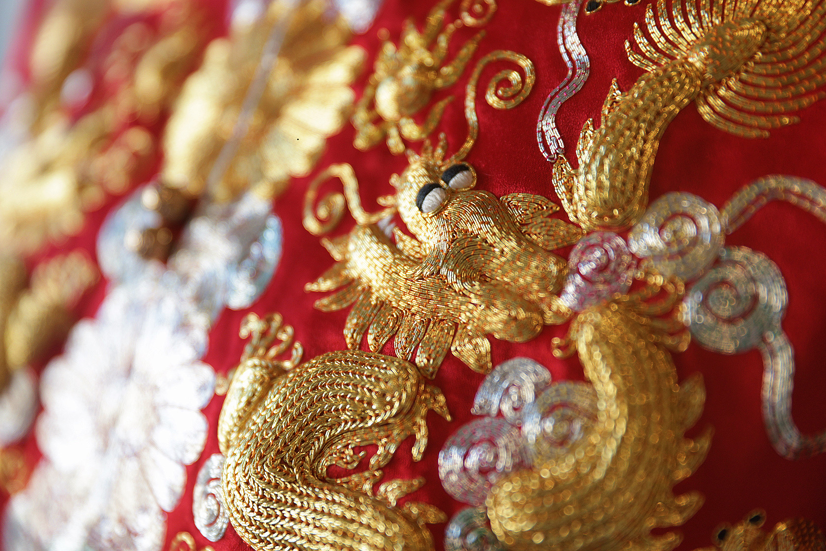 A piece from JINZA Oriental Couture (Image source: JINZA Oriental Couture)